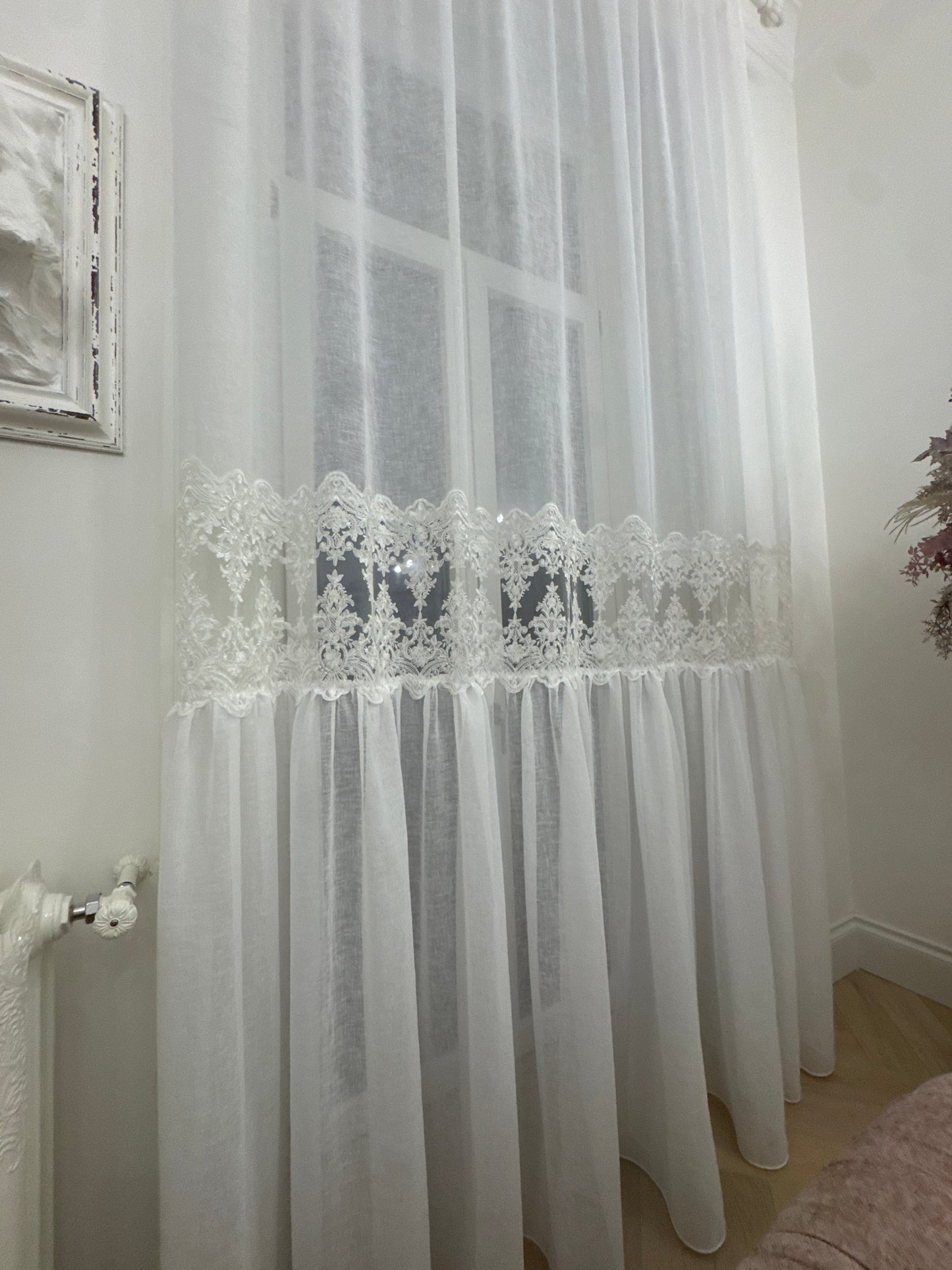 Tenda bianca lino e pizzo