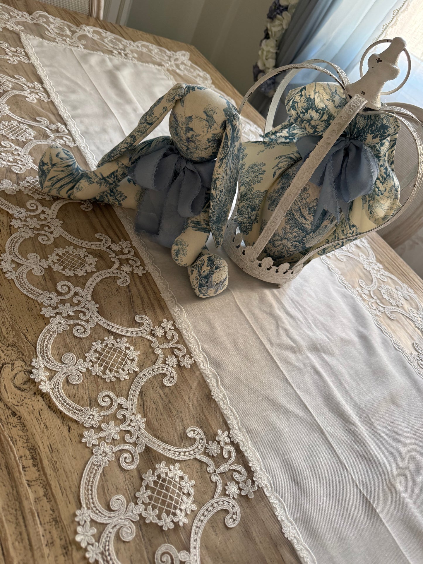 Runner lino e pizzo
