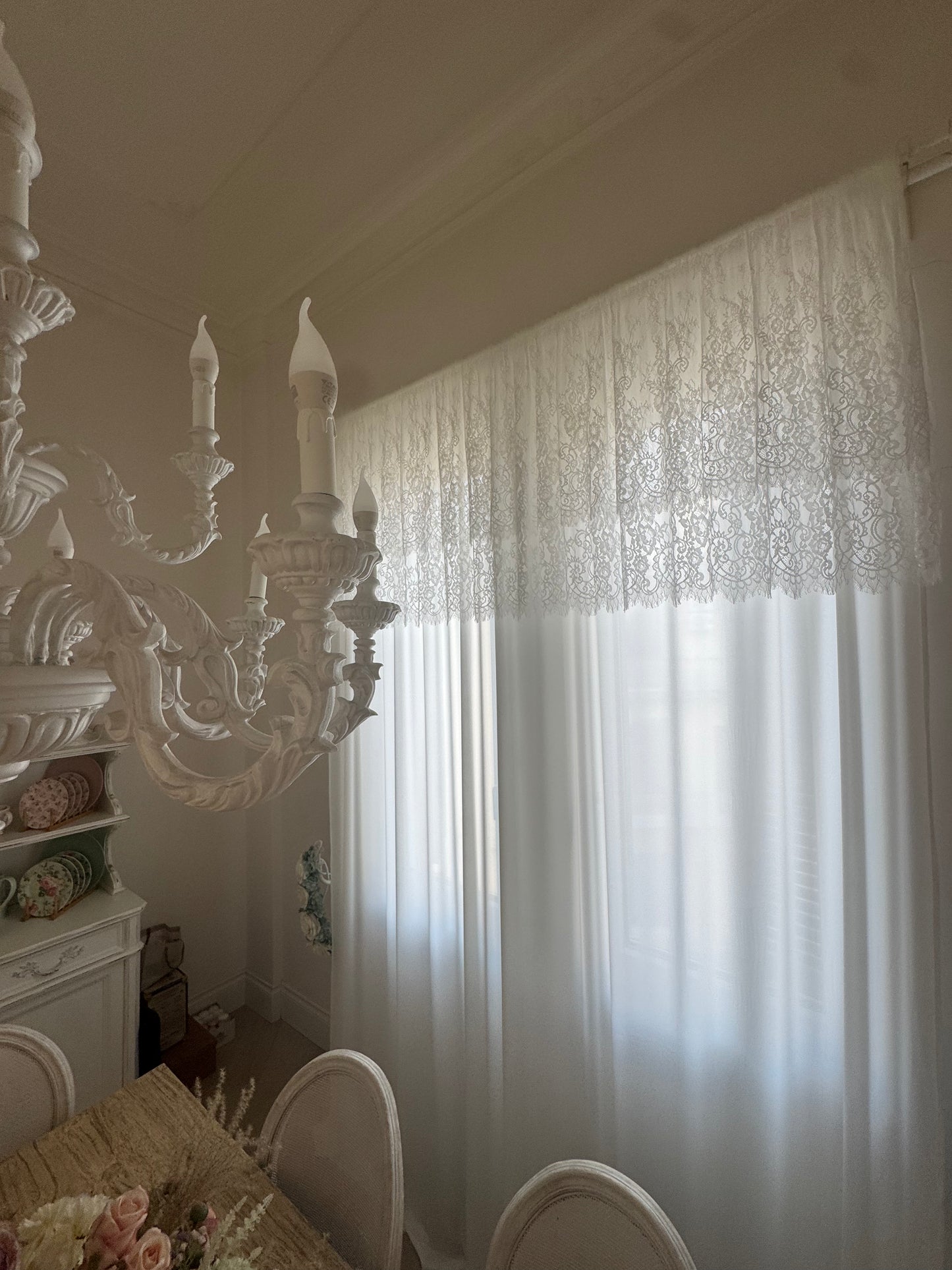 Mantovana doppia balza in pizzzo